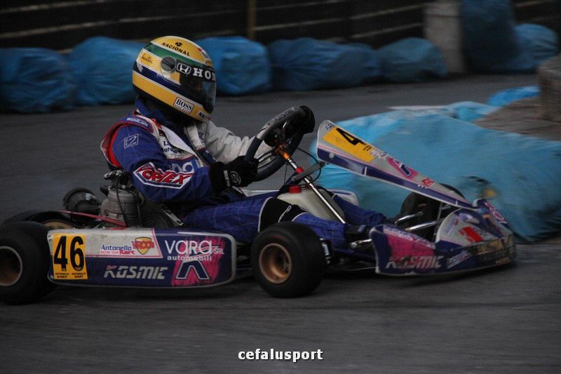 111120 sport2 436_tn.jpg